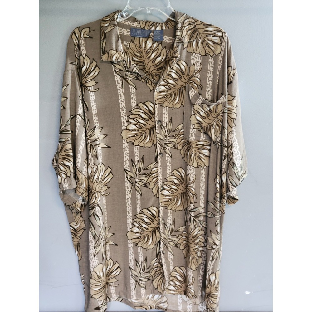 VTG Big Creek.Hawaiian shirt Size XL features a brown tropical pattern.